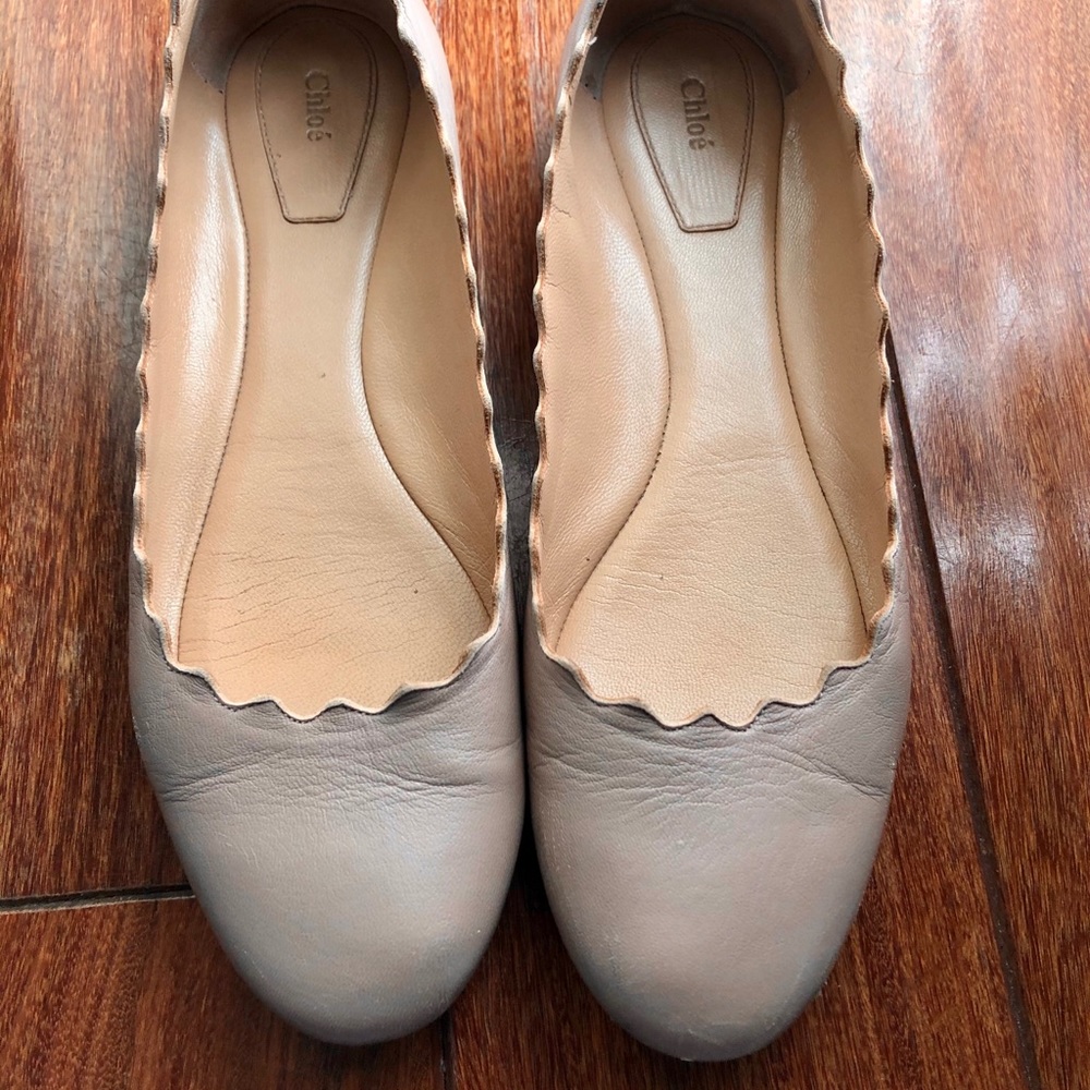 Chloe nude scallop flats